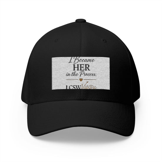 Embroidered Closed-Back Structured Hat — Classic Everyday Cap